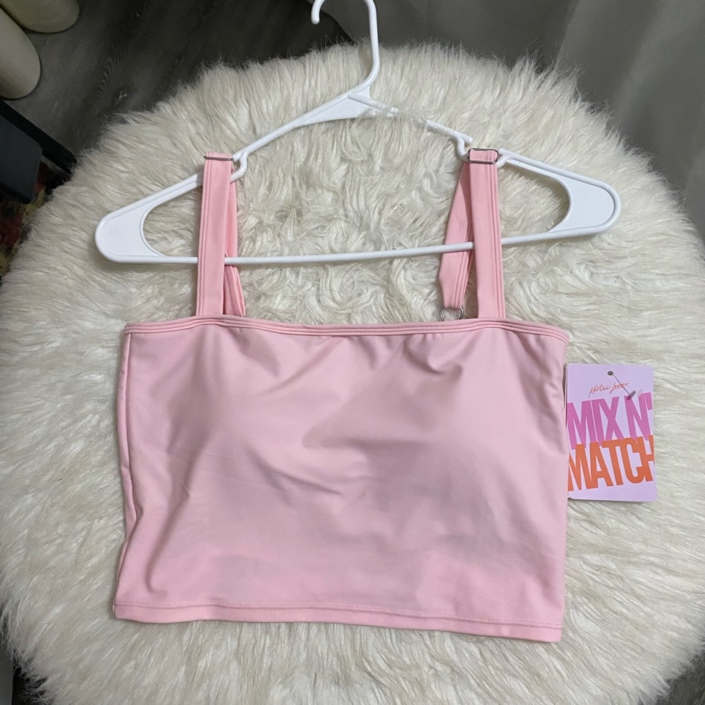 Medium Crumbl pink 🍪